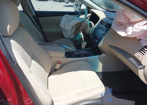 2015 Nissan Altima 2.5 Sv из США, поврежденный, VIN 1N4AL3AP1FC212461